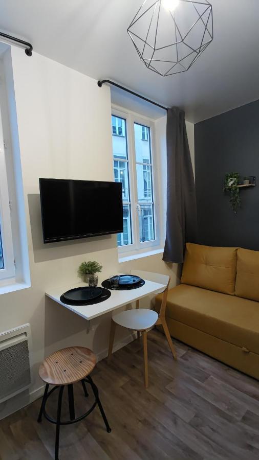 Studio Confortable Au Coeur De Руан Экстерьер фото