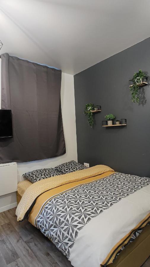 Studio Confortable Au Coeur De Руан Экстерьер фото